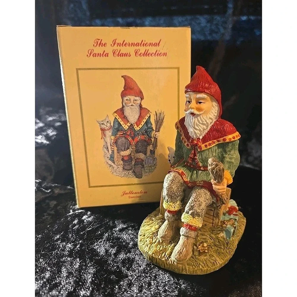 International Santa Claus Collection - Sweden Jultomten - 1993 SC13